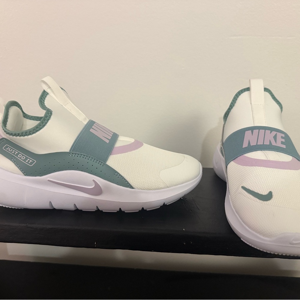 Nike Kids White and Teal Slip-On Sneakers